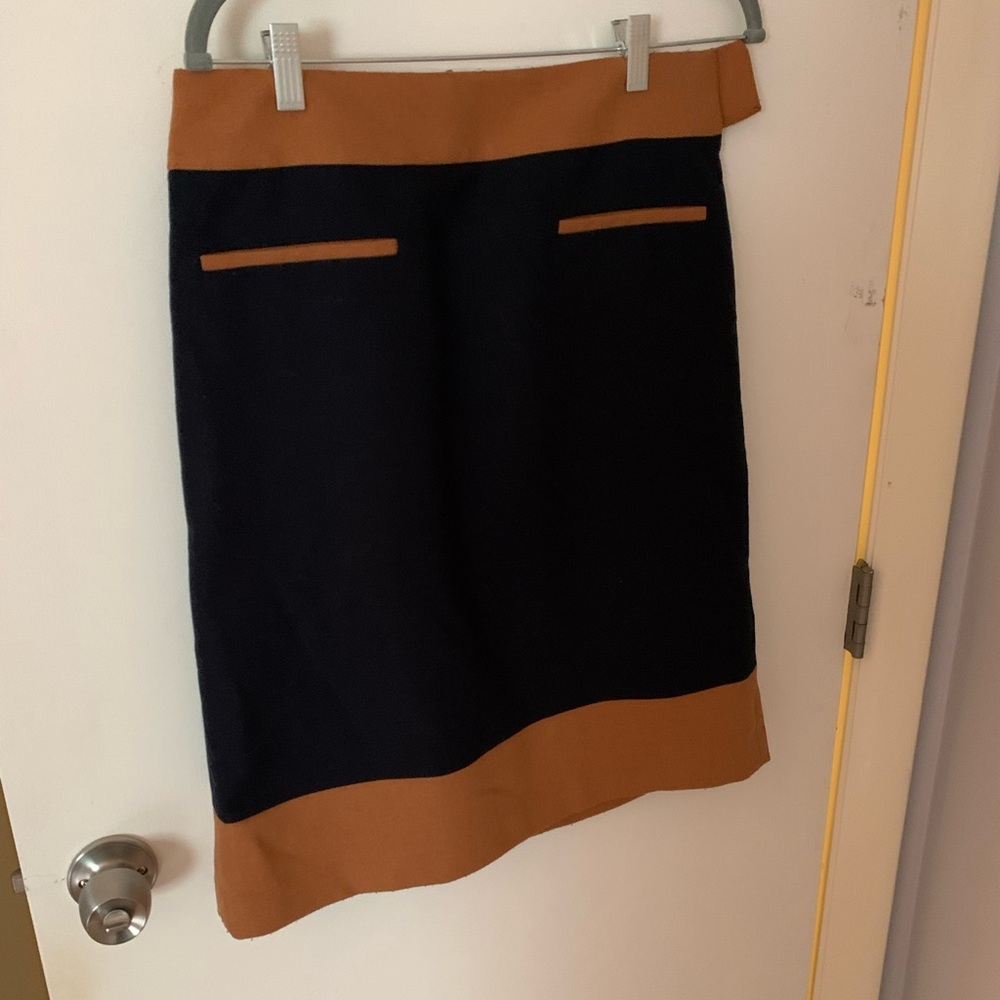 Camel and navy Loft skirt